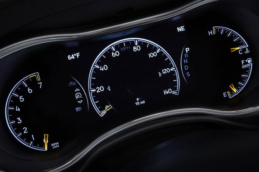  Jeep Grand Cherokee Limited 2014 года  (фото 12 из 44)